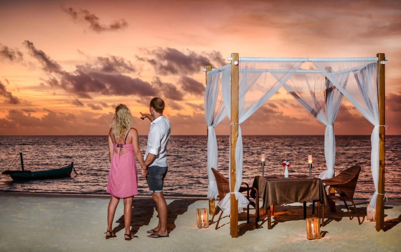 Triton Prestige Seaview And Spa Maafushi Esterno foto