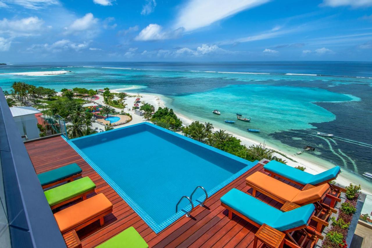 Triton Prestige Seaview And Spa Maafushi Esterno foto