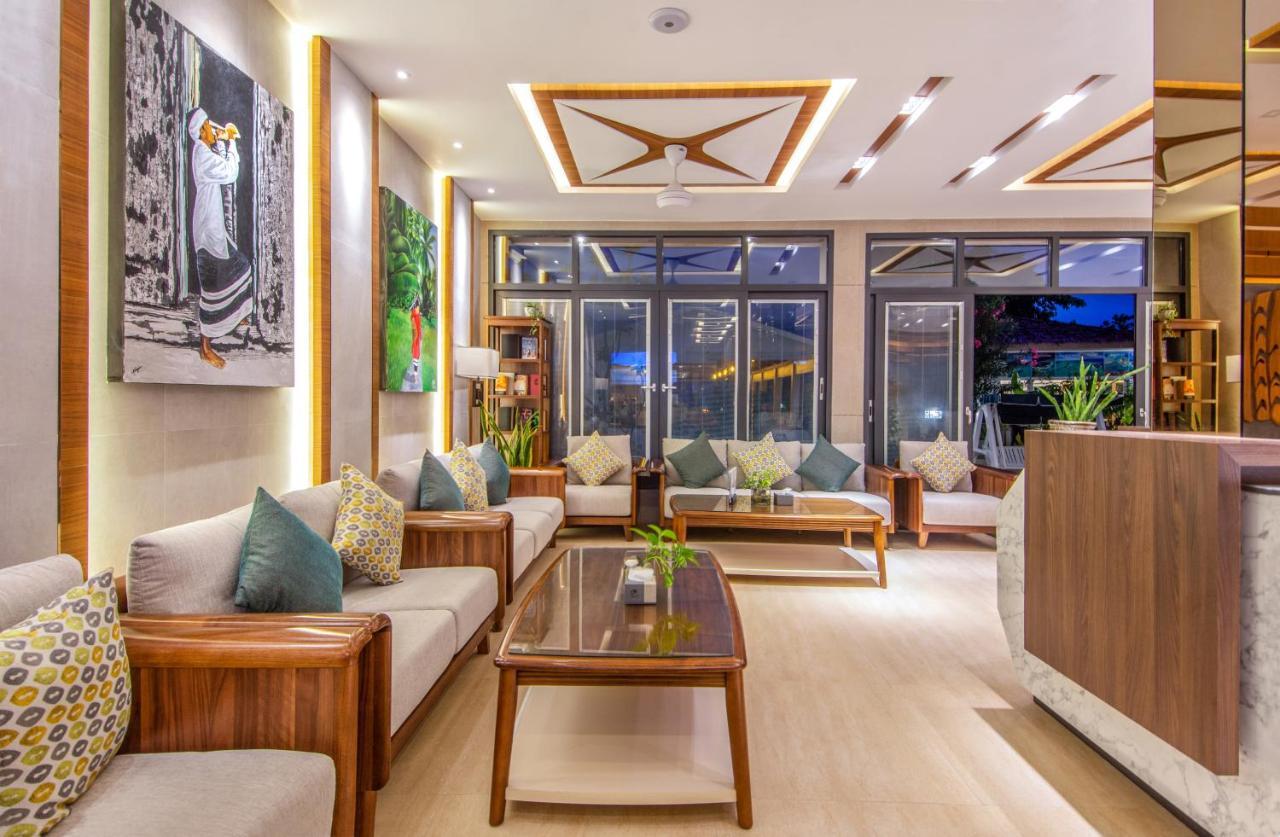 Triton Prestige Seaview And Spa Maafushi Esterno foto